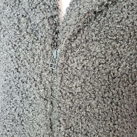 J Jill Gray Soft Fleece Fuzzy Boucle Zip Vest - Picture 2 of 4